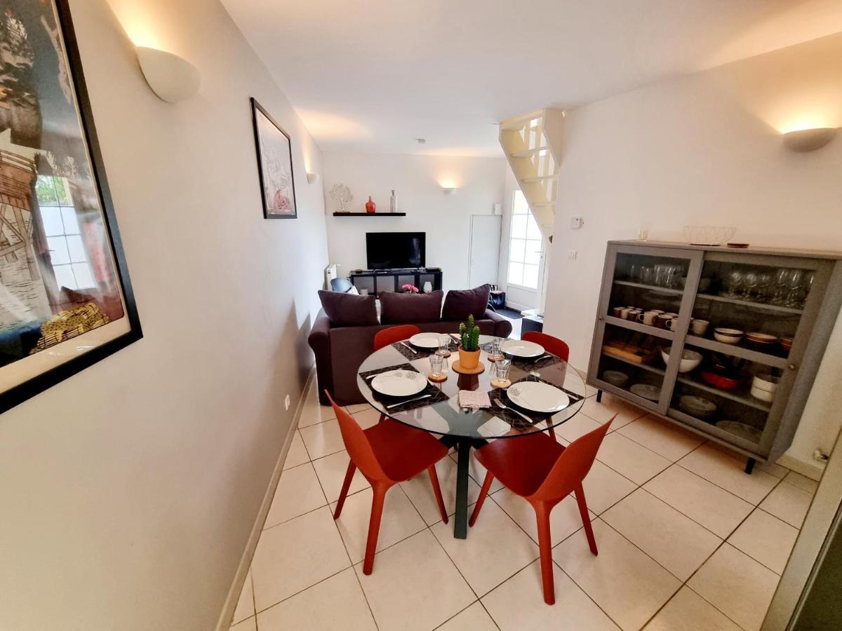 Coquette Maison De Ville Calme Avec Patio Angoulême Eksteriør bilde